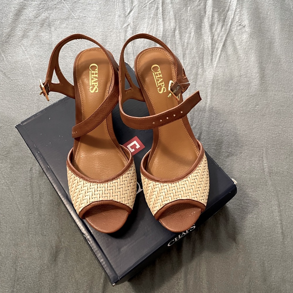 Chaps Brown Marilyn open toe sandals 9.5 B